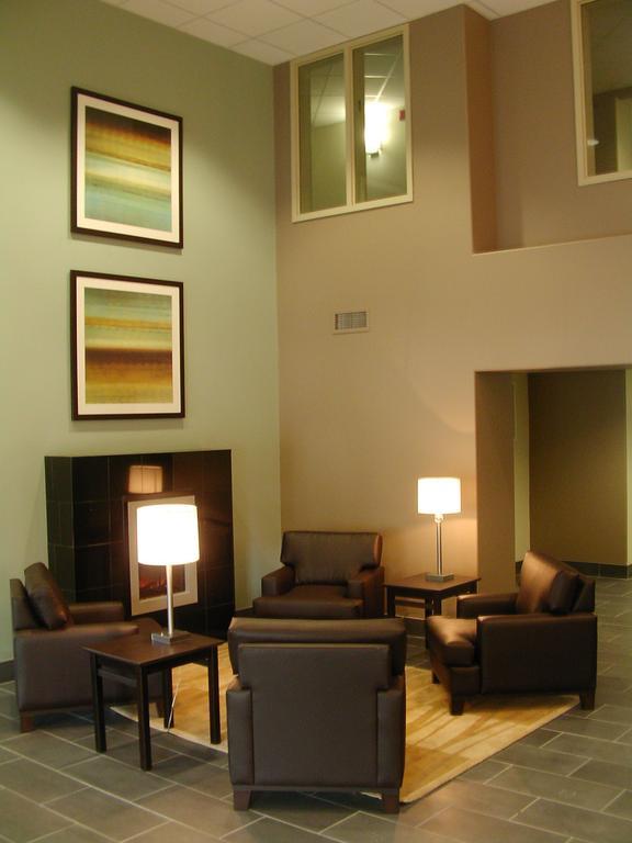 Hotel Super 8 By Wyndham Peterborough Interior foto